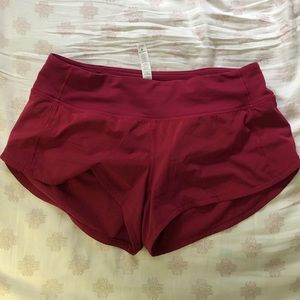 BRAND NEW lulu lemon speed up shorts 2.5”